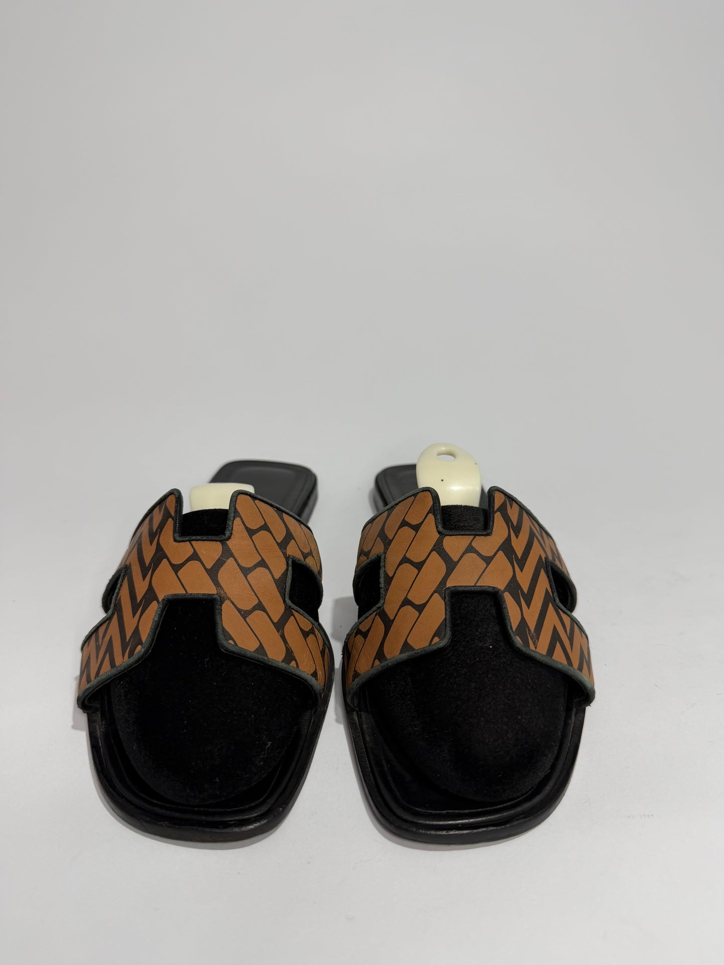 Hermès Oran H Slide Sandals Graphic Monogram Print Brown & Black Leather Size 39.5 EU