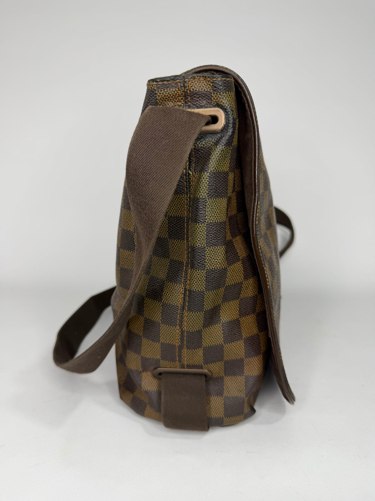 LOUIS VUITTON
Damier Ebene Brooklyn GM