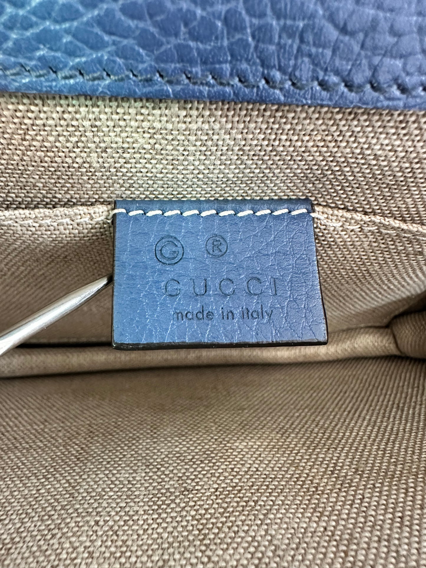 GUCCI 
Dollar Calfskin Small Interlocking G Shoulder Bag Caspian