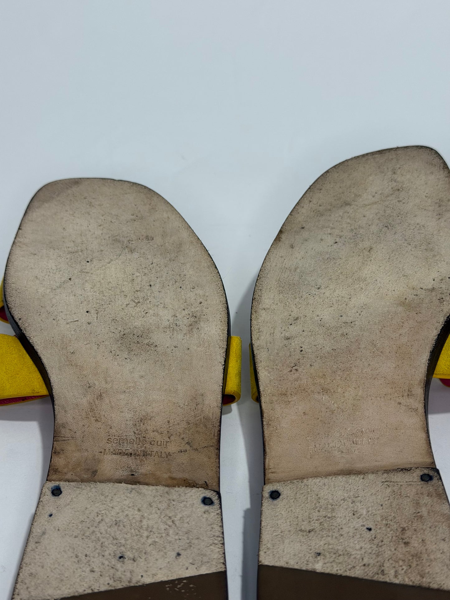 Hermes Yellow Suede Oran Flat Slides Size 39EU/ 9 US/ 6 UK