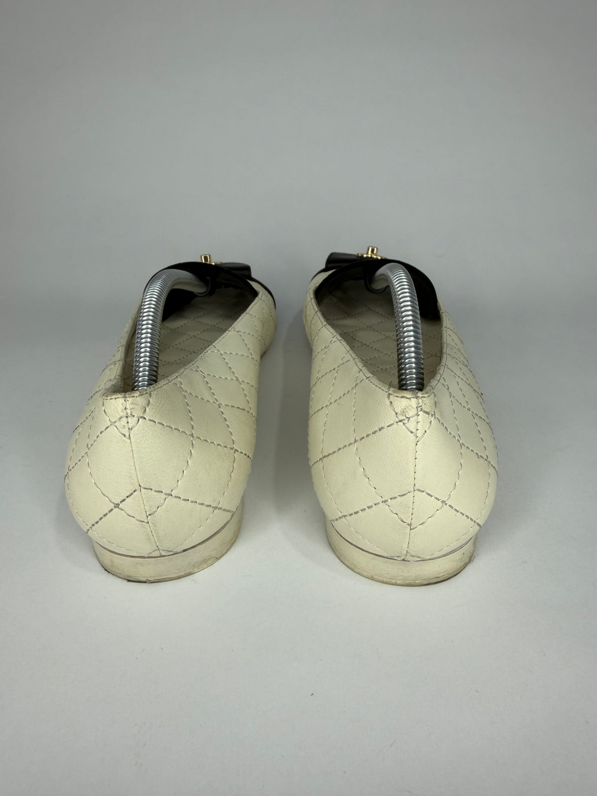 Chanel
2024 Interlocking CC Logo Ballet Flats
Women's Size 38 EU/ 8 US