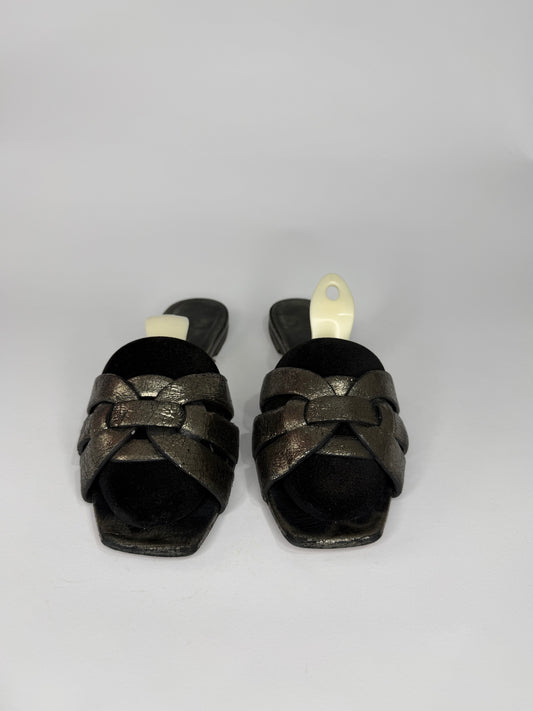 Saint Laurent Paris Silver Leather Tribute Flat Sandals Size 38.5 EU/ 8.5 US / 5.5 UK