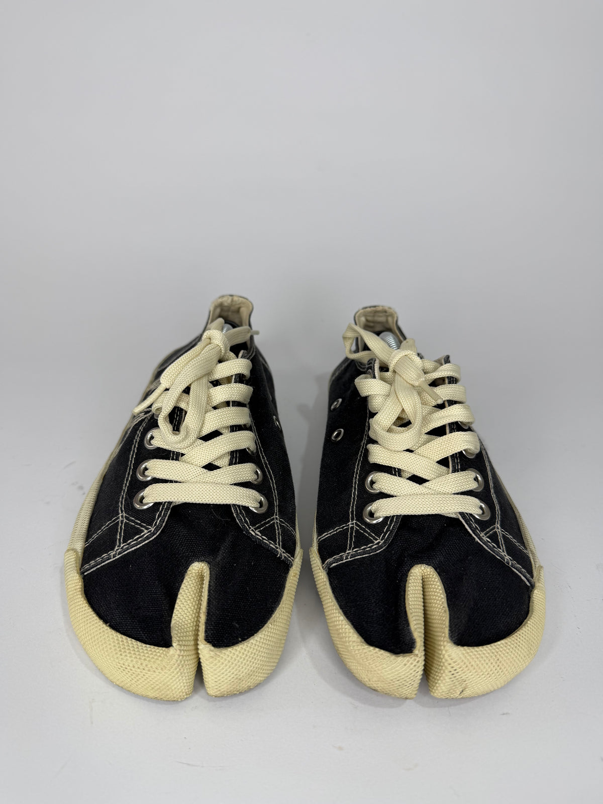 Maison Margiela Black Canvas Embroidery Tabi Sneakers Size 39 EU/ 7 US