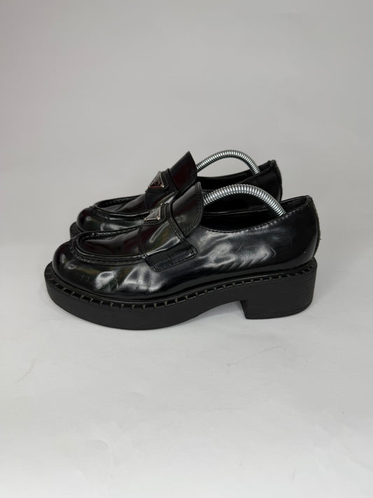 PRADA Vernice Metal Triangle Logo 50mm Loafers Size 36 EU/6 US/ 3UK