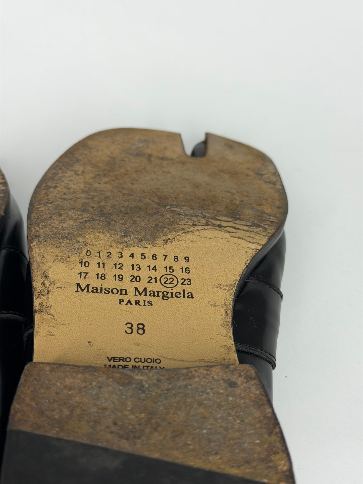 Maison MargeilaTabi strap split-toe loafers Size 38 EU/ 8 US/ 5 UK