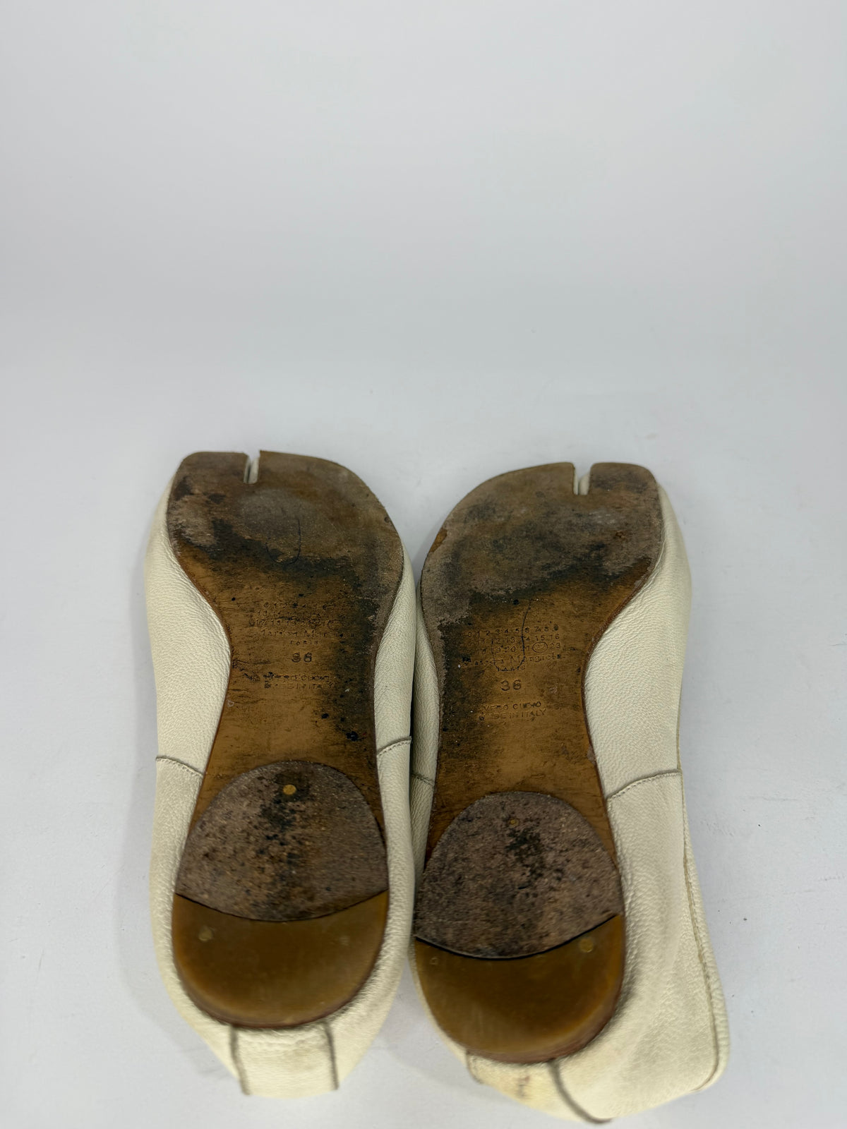 Maison Margiela Tabi Ballet Flats Ivory Leather Split-Toe EU 36