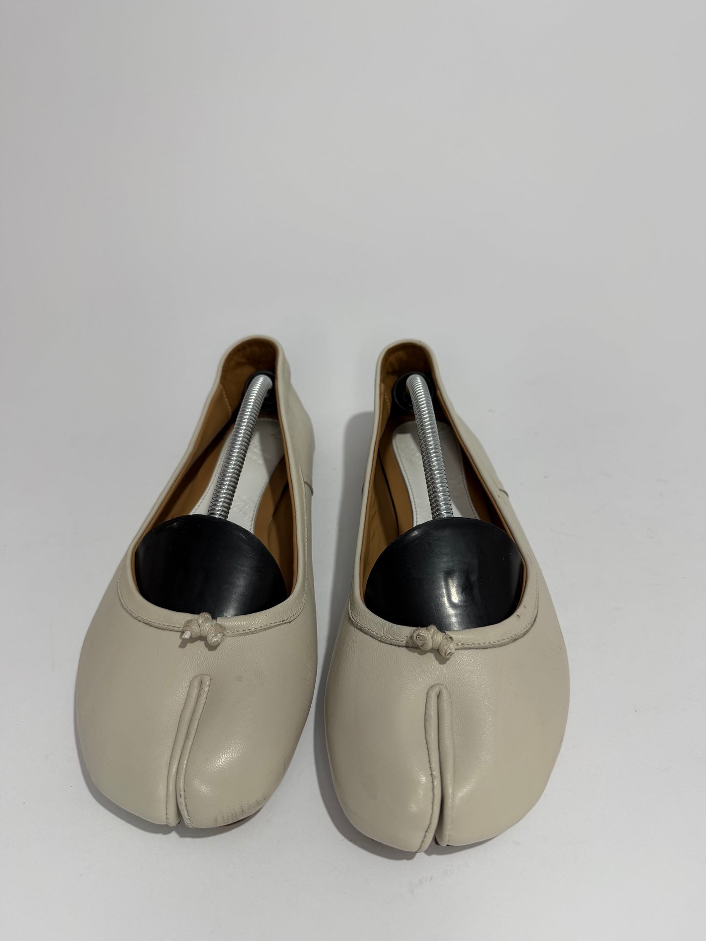 Maison Margiela Tabi Ballet Flats Ivory Leather Split-Toe EU 39