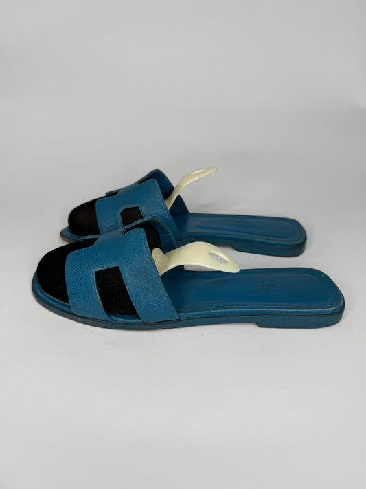 HERMES Blue Box Calfskin Oran Sandals 39 EU/ 9 US / 6 UK