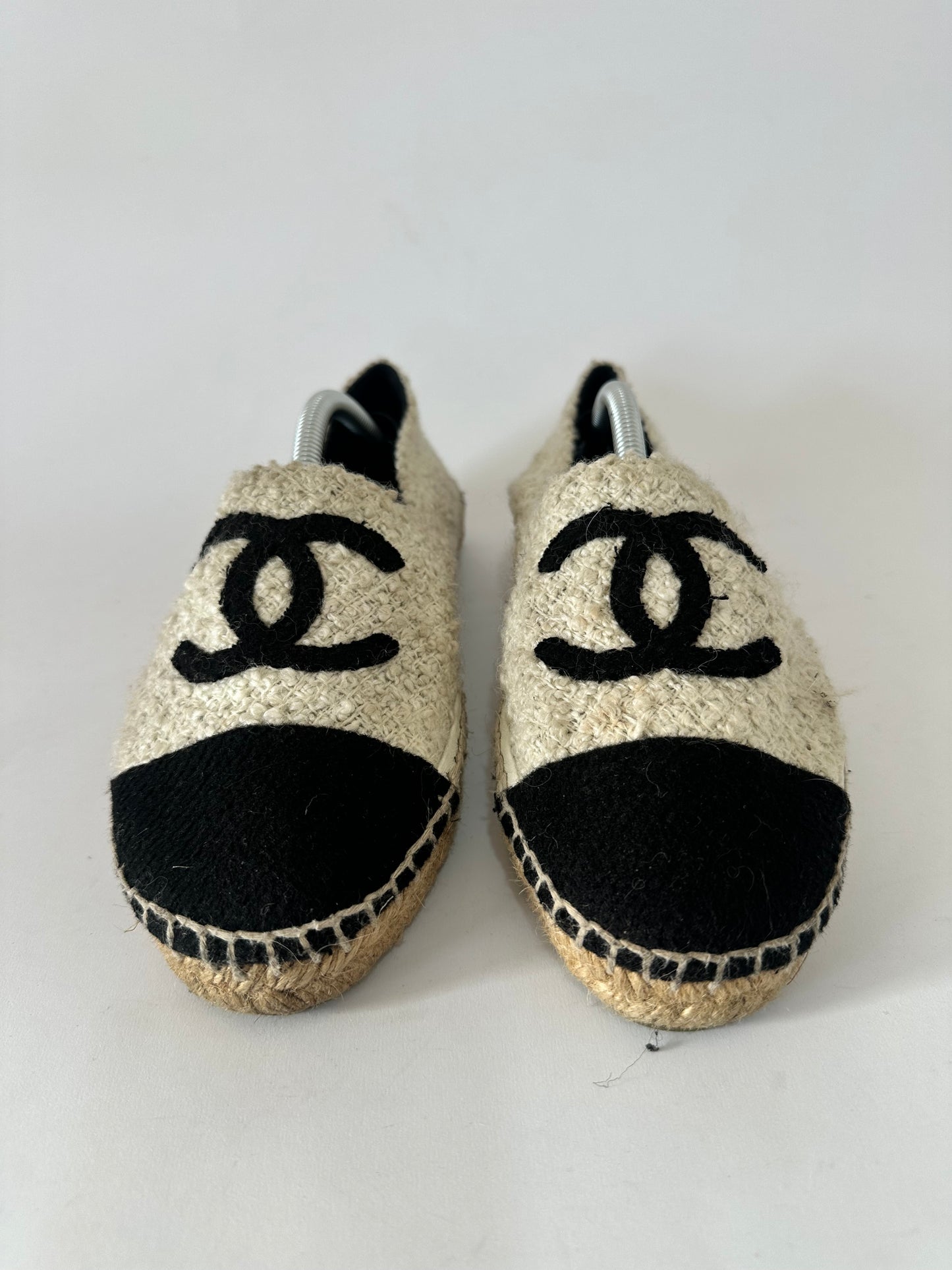 Chanel Off-White/Black Fabric CC Cap-Toe Espadrilles Flats Size 37 EU