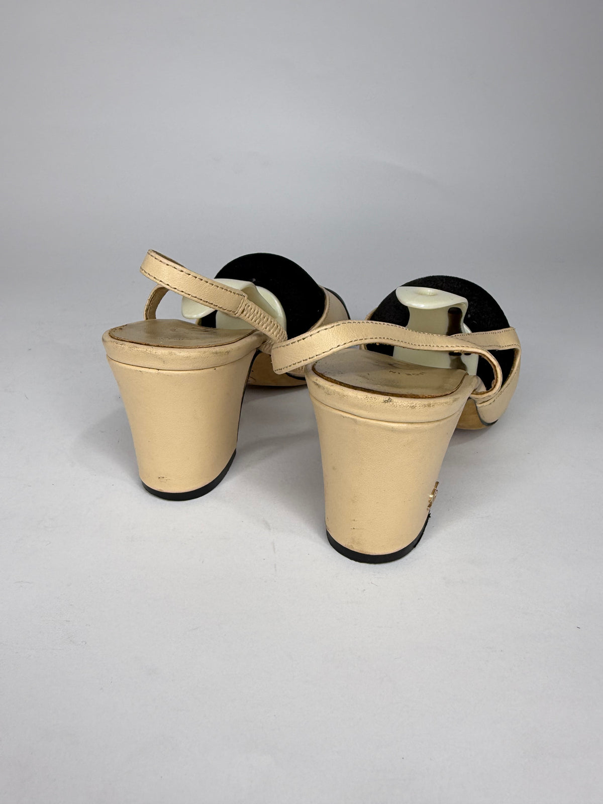 Chanel Beige/Black Leather and Canvas CC Slingback Pumps Size 35 EU/5 US