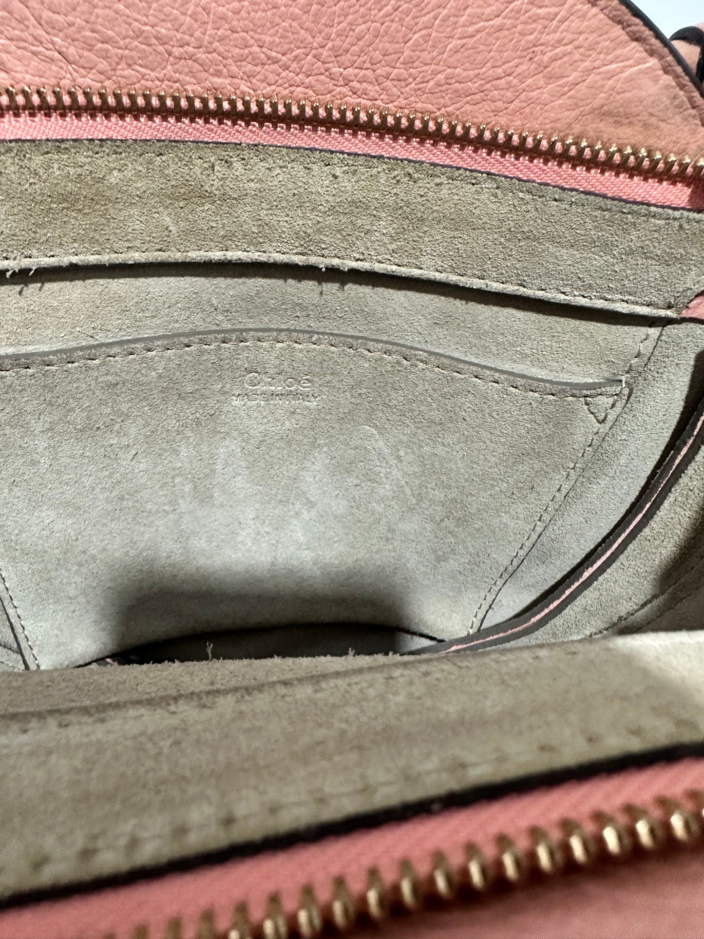 CHLOE

Shiny Goatskin Smooth Calfskin Suede Small Pixie Bag Saffron Red