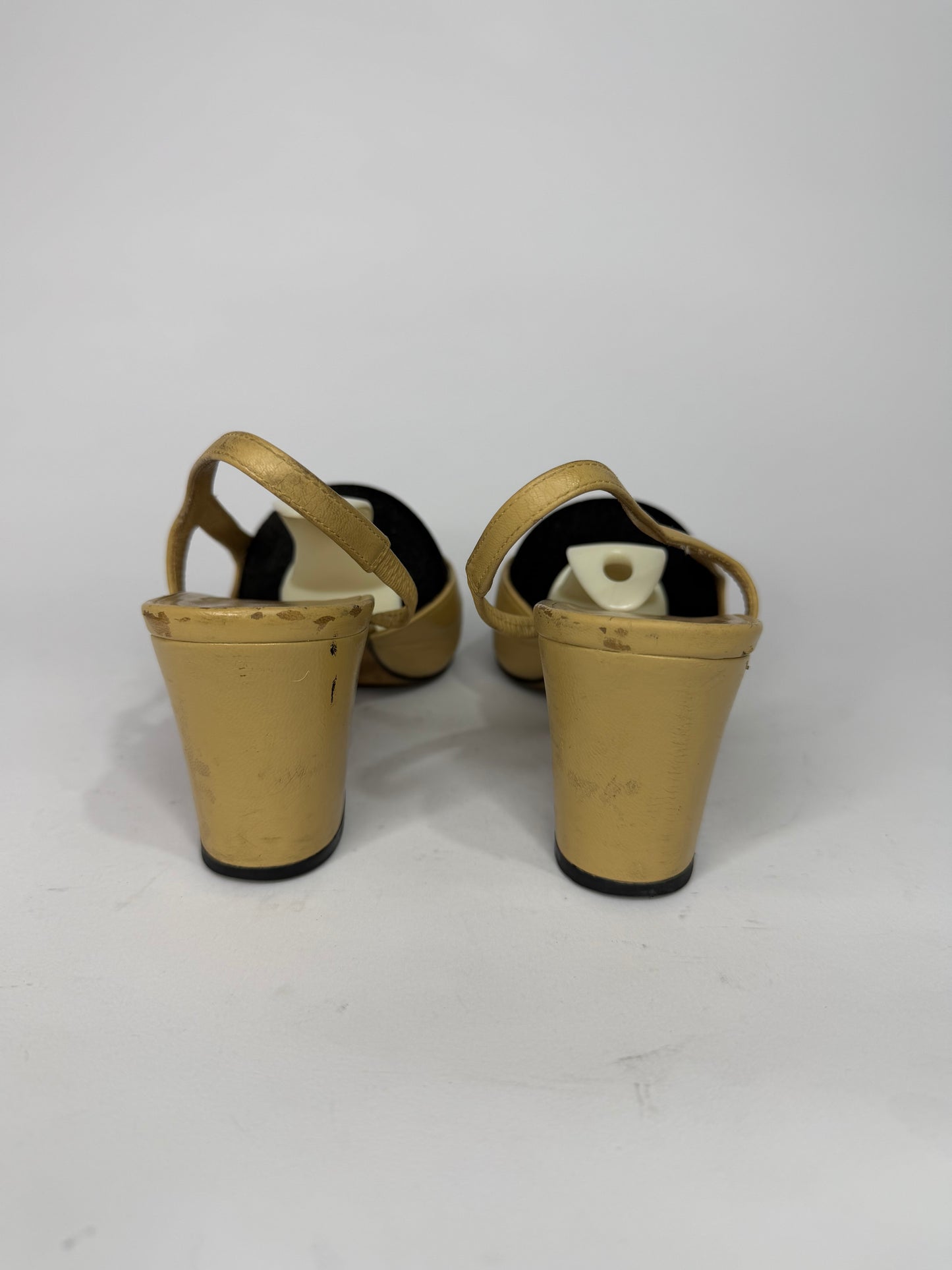 Chanel Beige/Black Leather and Canvas CC Slingback Pumps Size 36.5 EU/6.5 US
