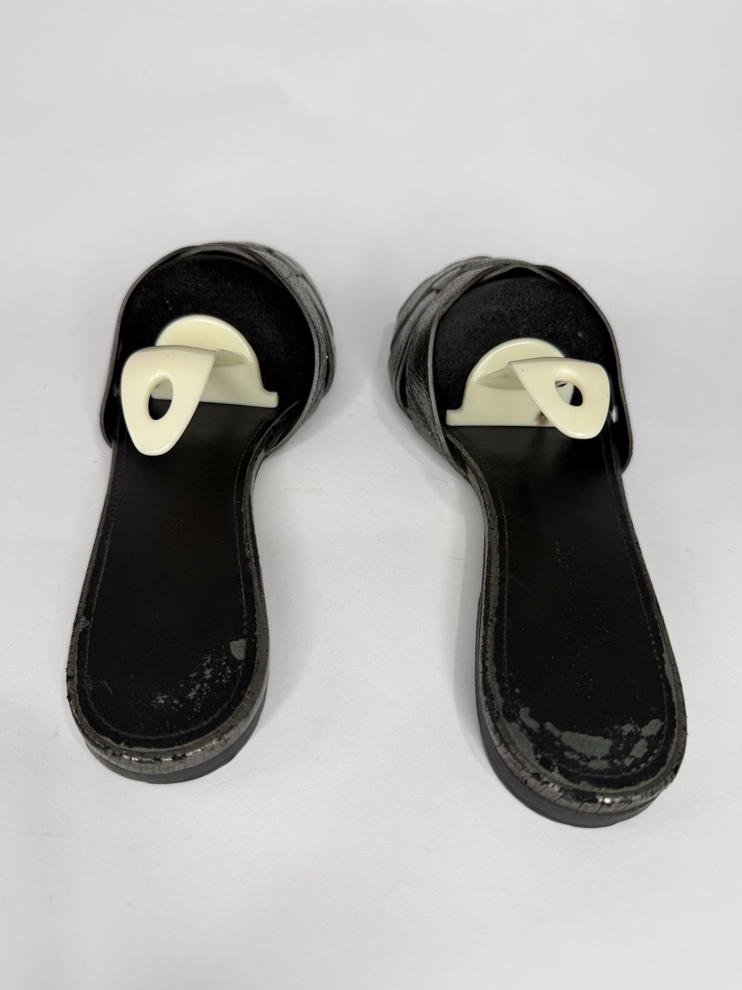 Saint Laurent Paris Silver Leather Tribute Flat Sandals Size 38.5 EU/ 8.5 US / 5.5 UK