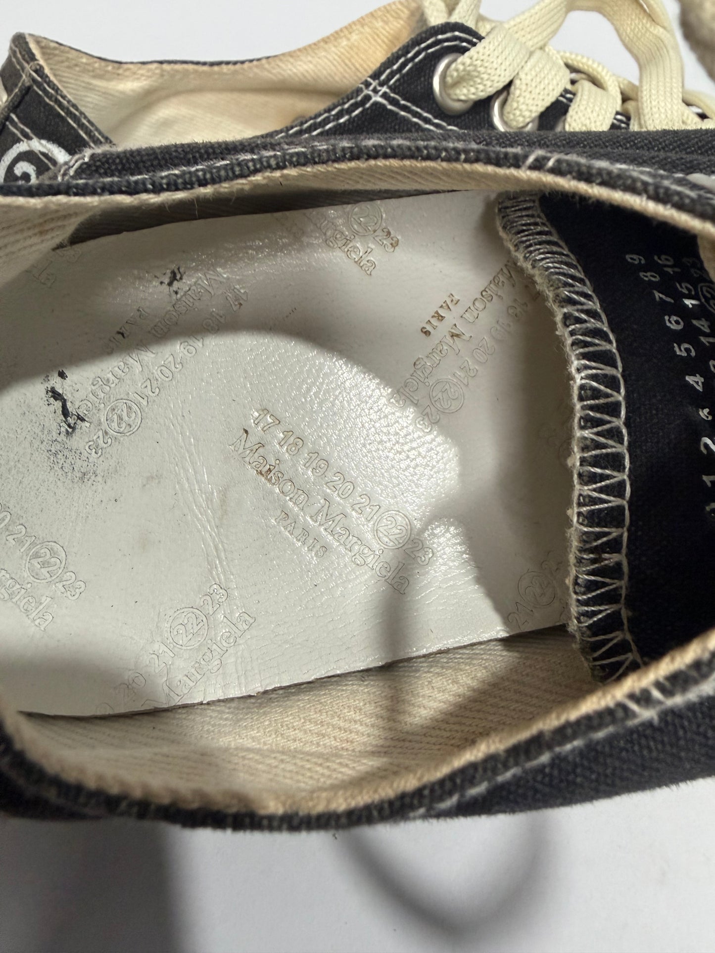 Maison Margiela 22 Tabi Low Sneaker Size 35 EU/ 5 US/ 2UK