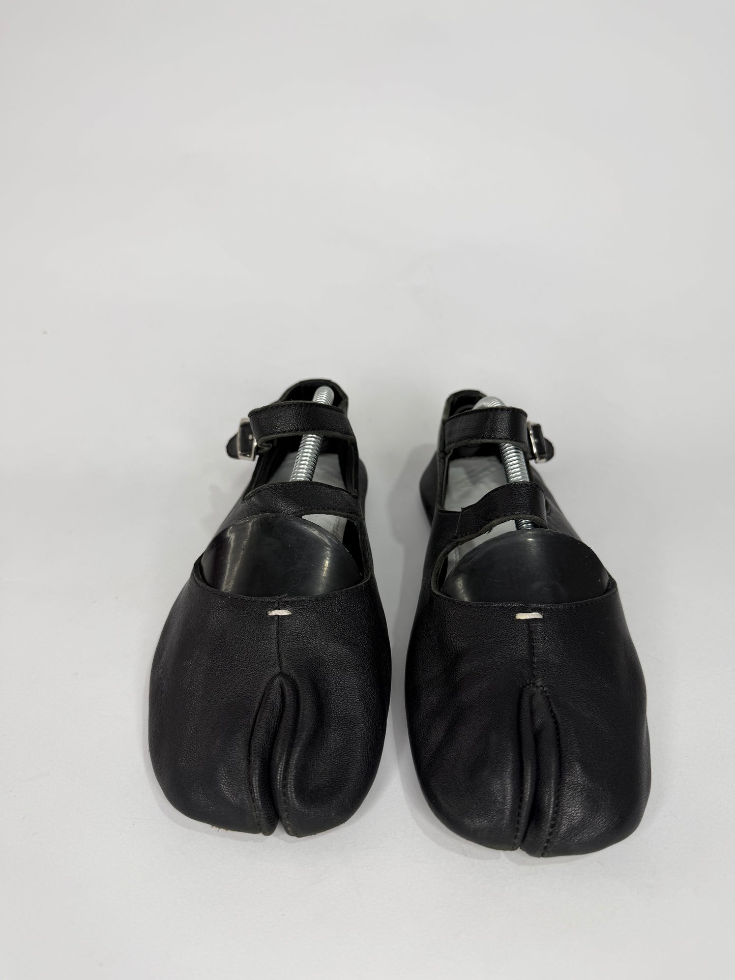 Maison Margiela
Leather Ballet Flats Size 36EU/ 6 US/ 3 UK