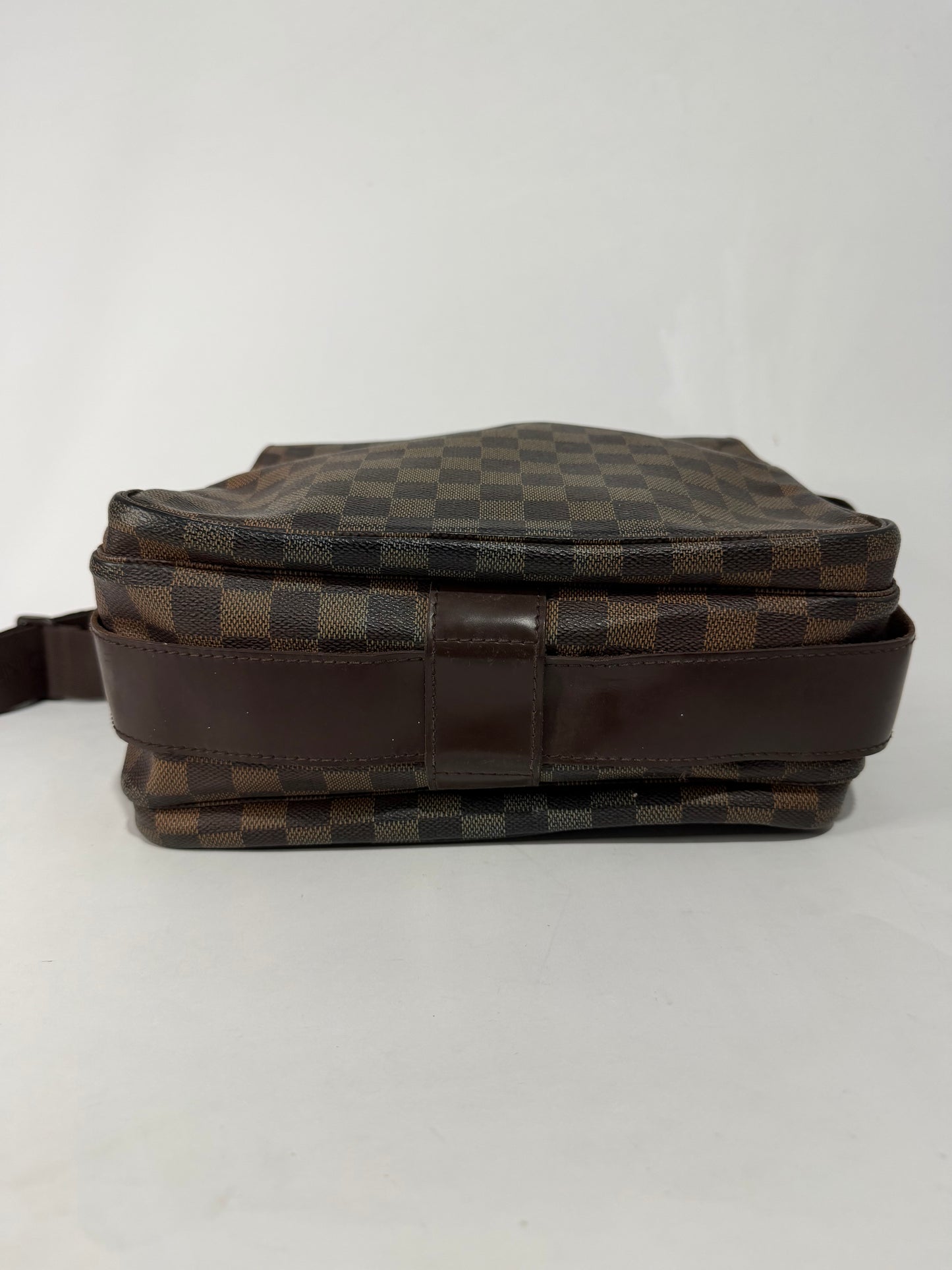 LOUIS VUITTON Damier Ebene Naviglio