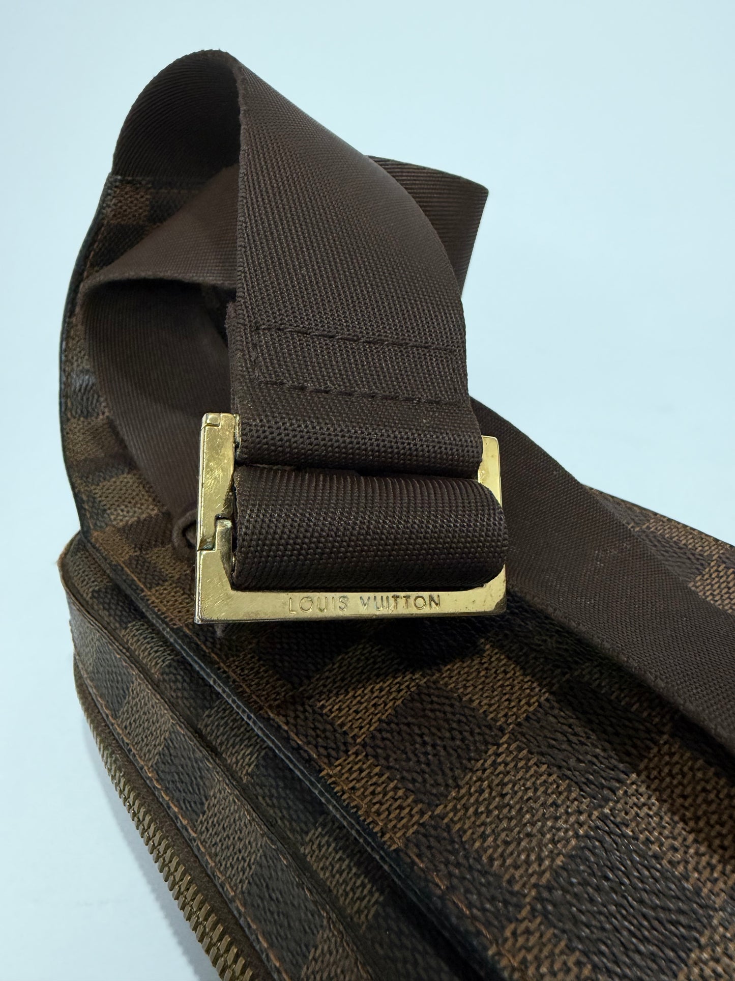 Louis Vuitton
Damier Ebene Geronimos Vintage