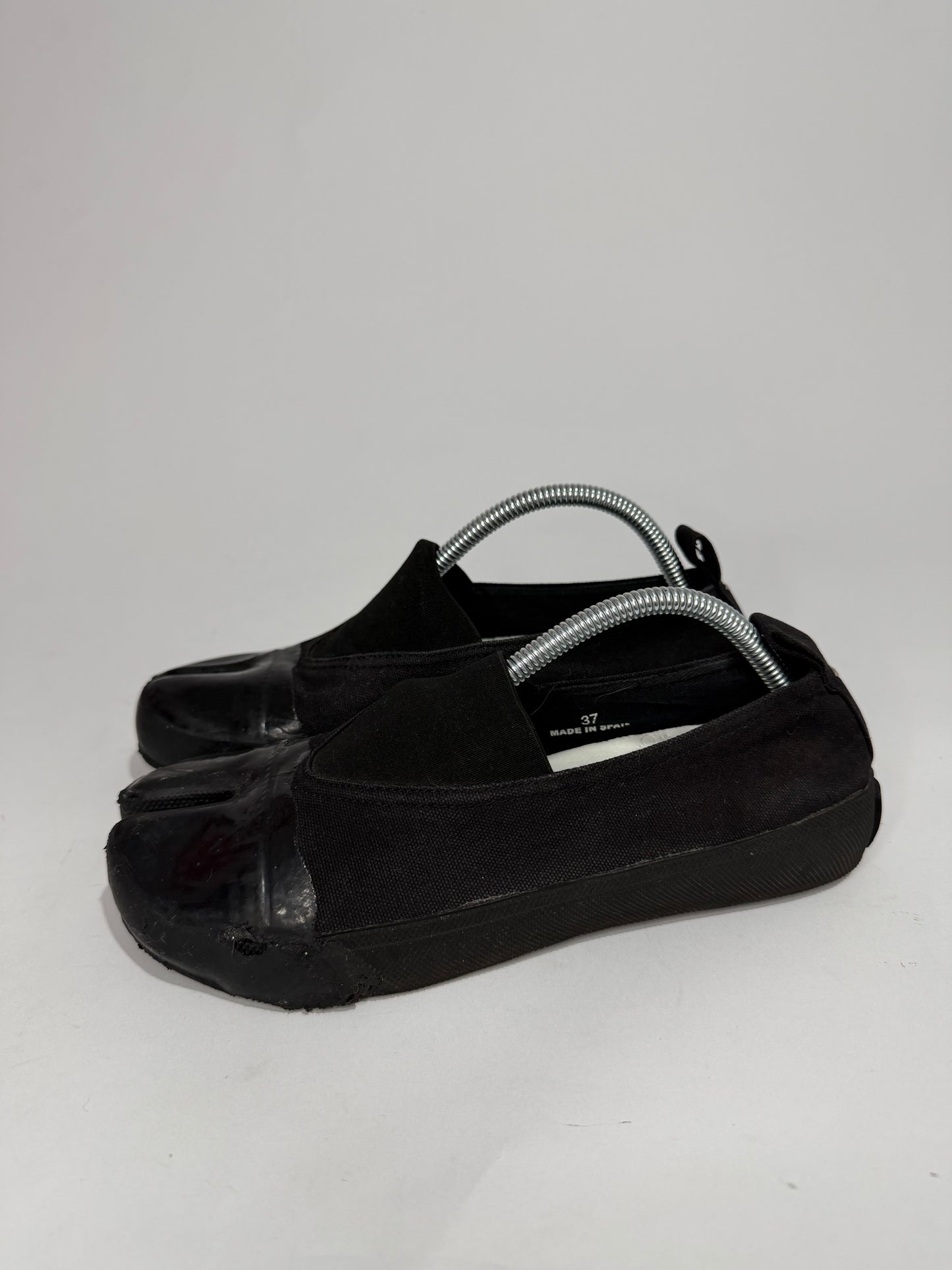 Maison Margiela Black Tabi Vandal Slip-On Sneakers Size 37 EU/ 7 US/ 4 UK
