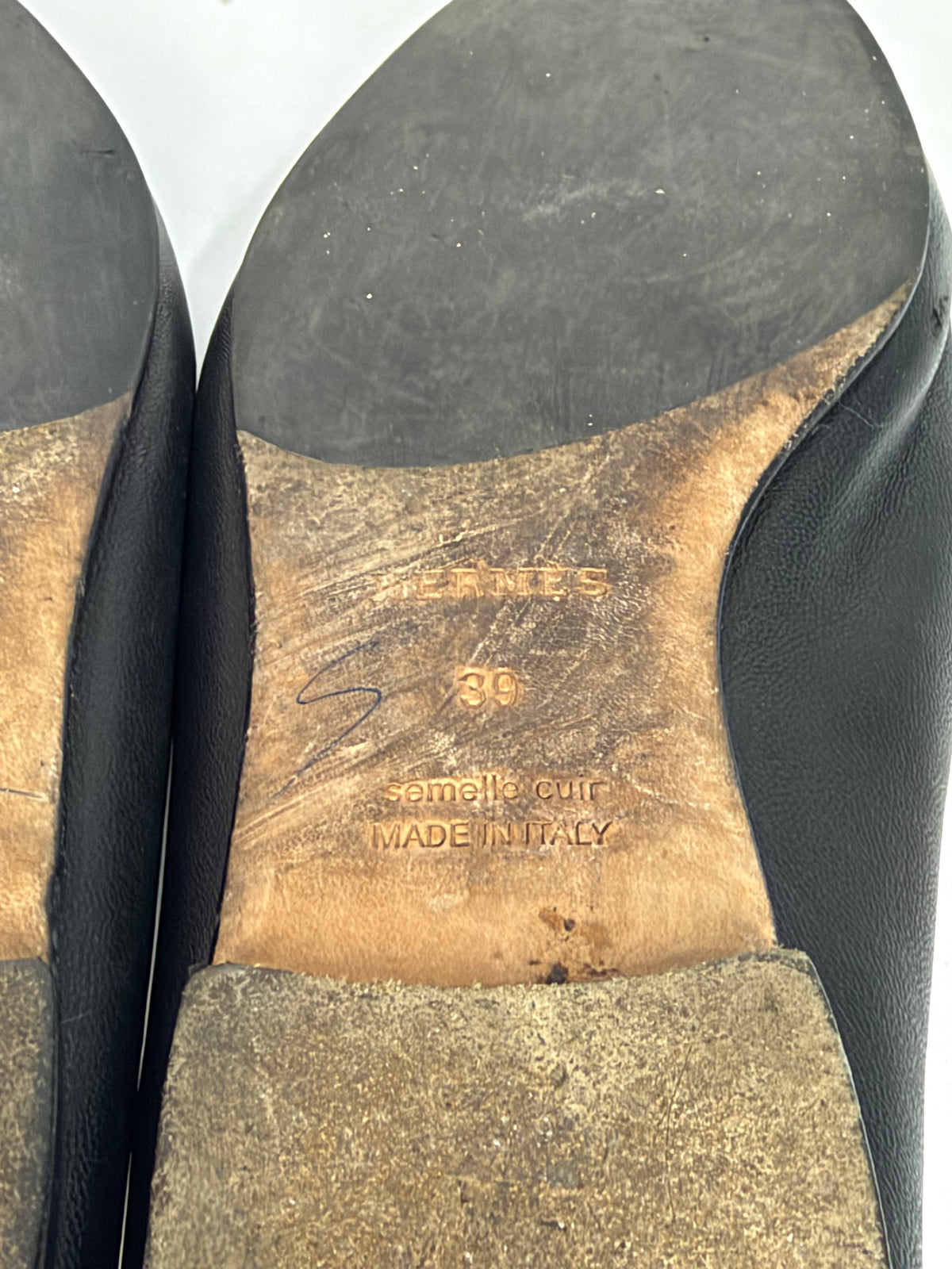Hermès
Paris H Logo Loafers
Women's Size 39 EU/ 9 US / 6 UK