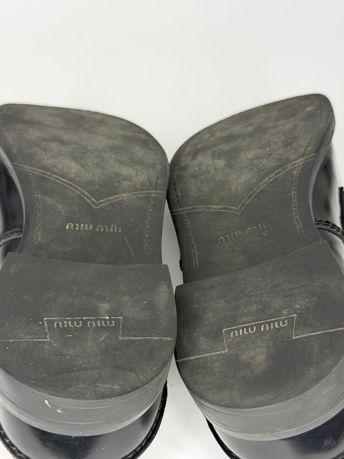 Miu Miu
Black Leather Penny Loafers
Women's Size: 8 US | IT 38
