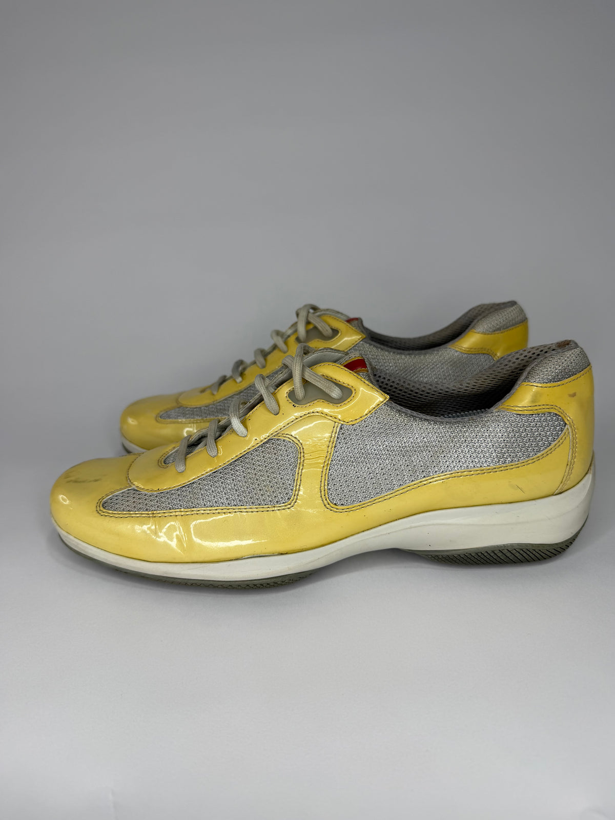 VINTAGE PRADA AMERICA CUP TRAINERS IN CREAM & SILVER Size 7 US