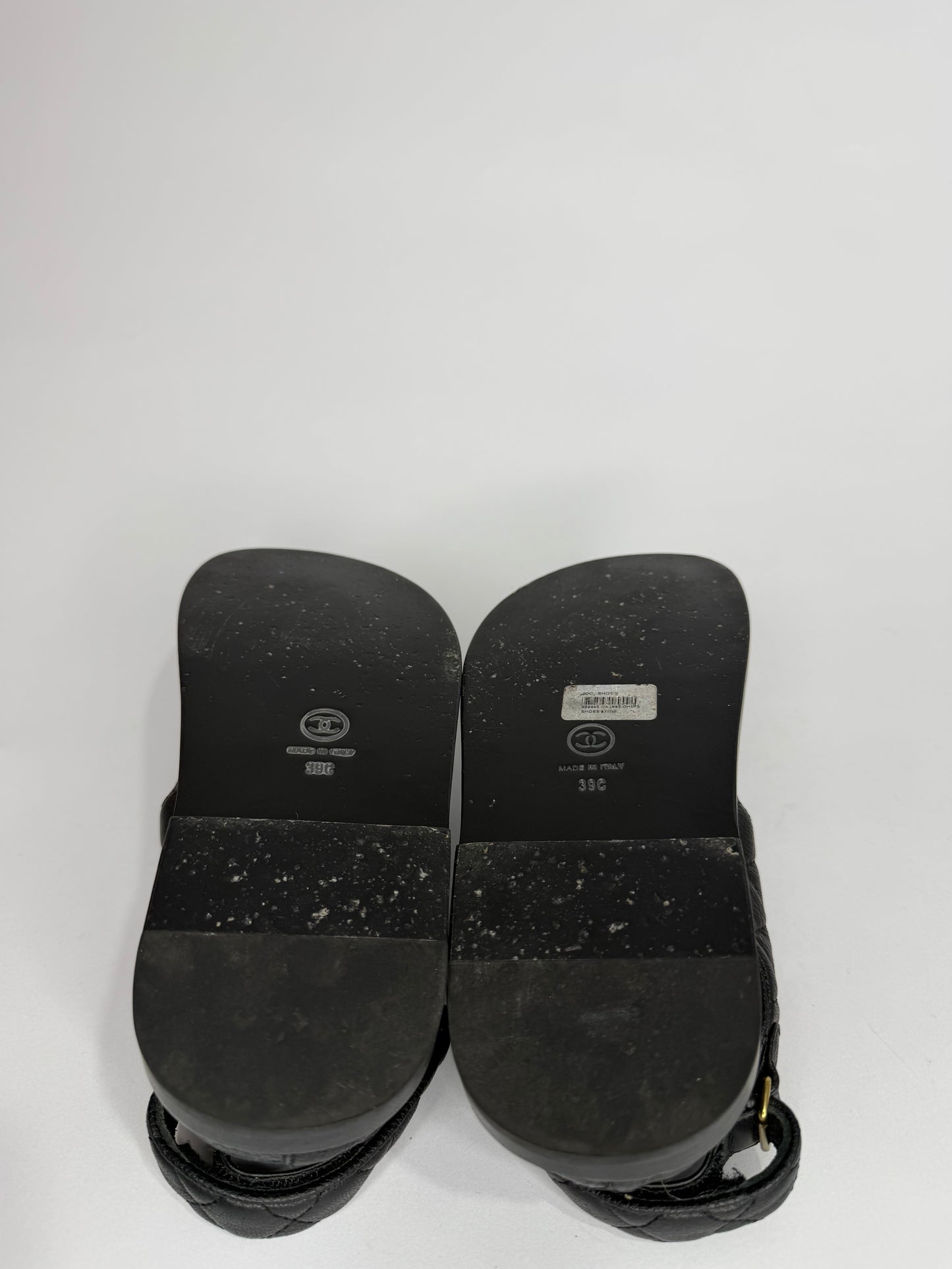 CHANEL
Grained Calfskin Velcro Dad Sandals 37.5 Black