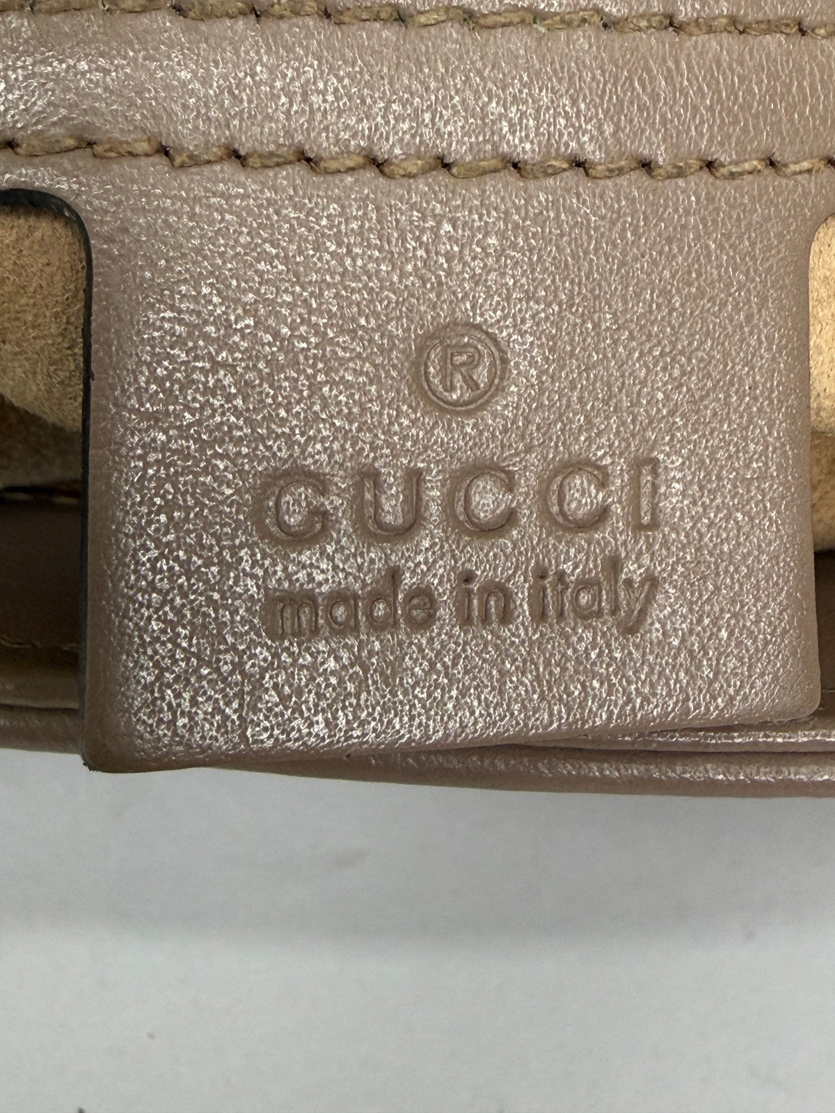 Gucci
GG Marmont Top Handle Flap Bag Matelasse Leather Medium satchel