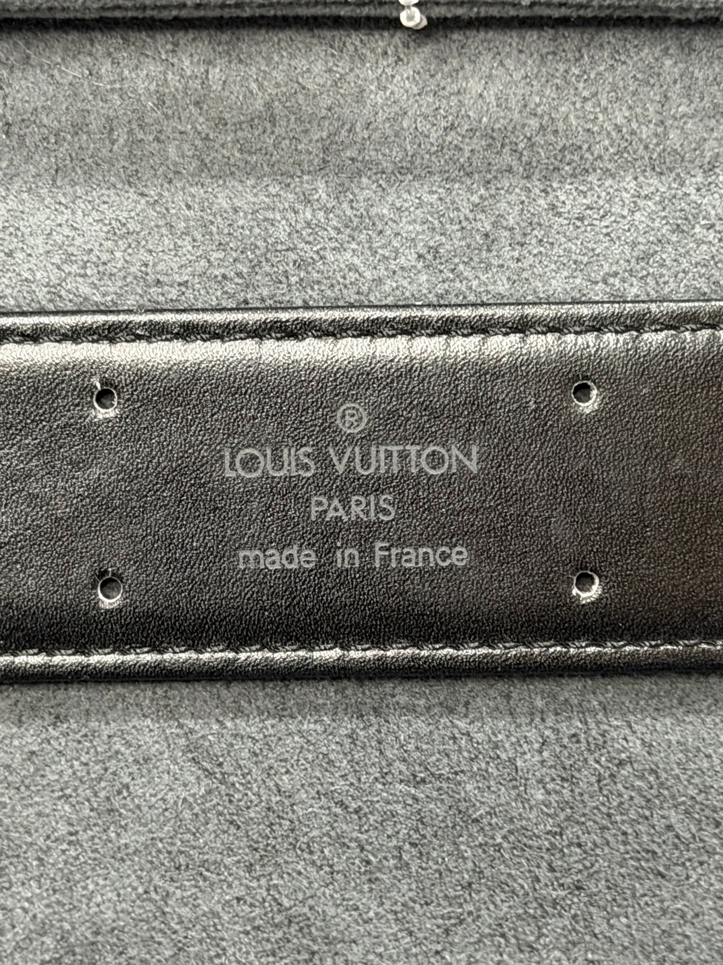 LOUIS VUITTON
Black Epi Leather Monte Carlo Jewelry Box
