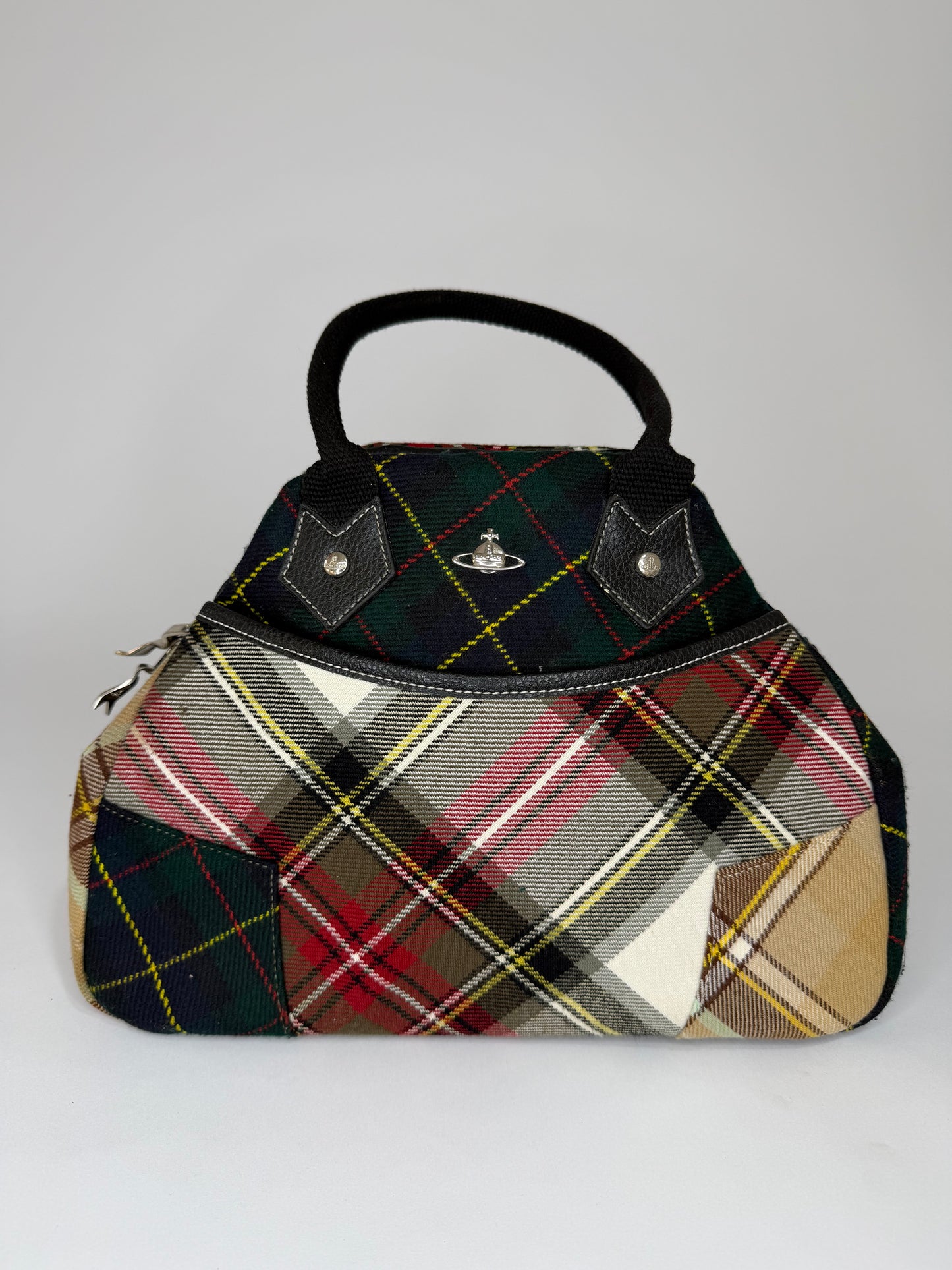 VIVIENNE WESTWOOD Plaid Yasmine bag