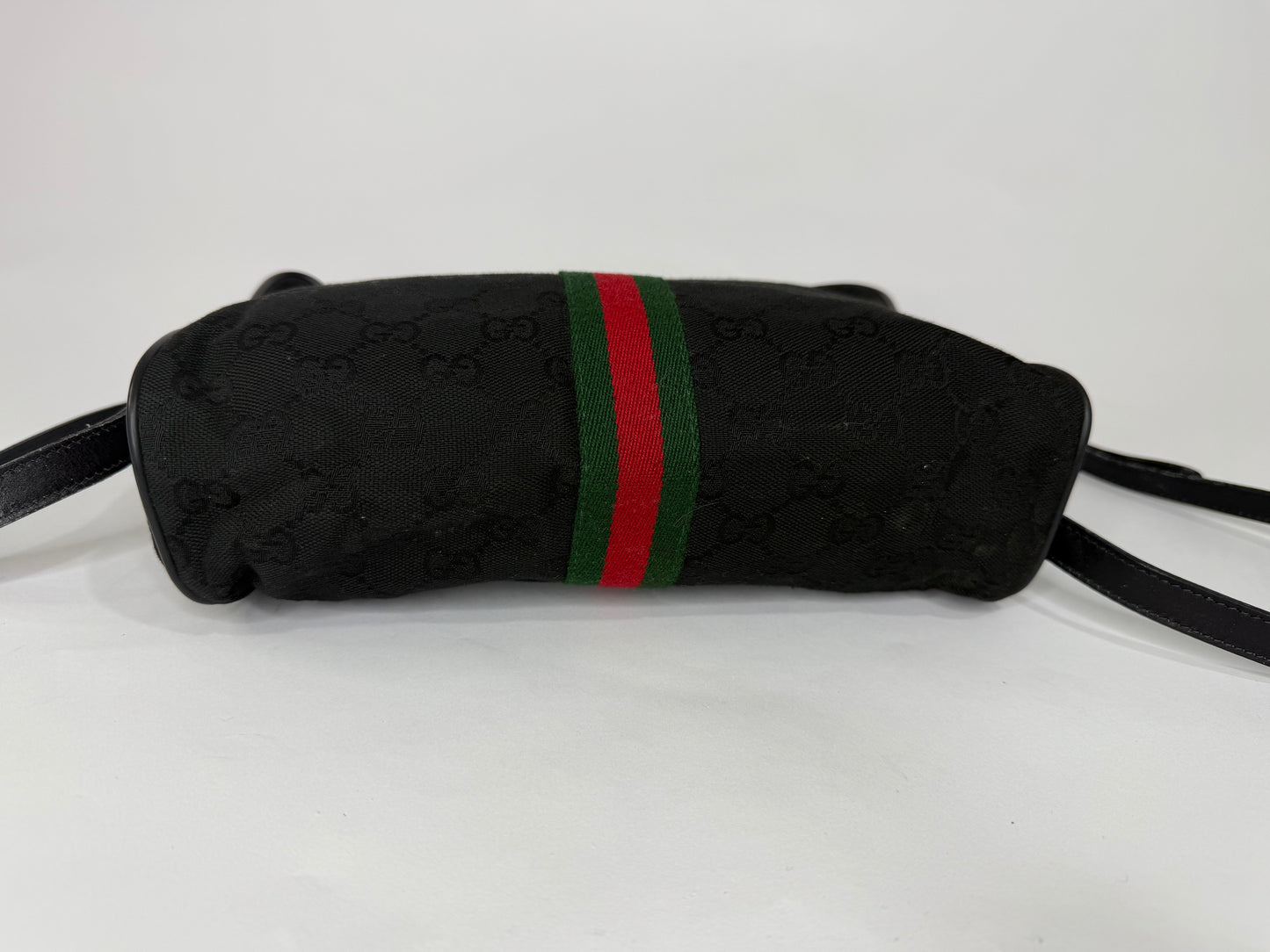 Vintage Gucci
GG Canvas Ophidia Crossbody Bag