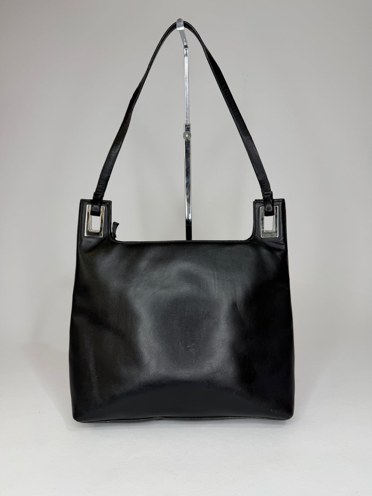 Gucci
Leather Shoulder Bag Vintage