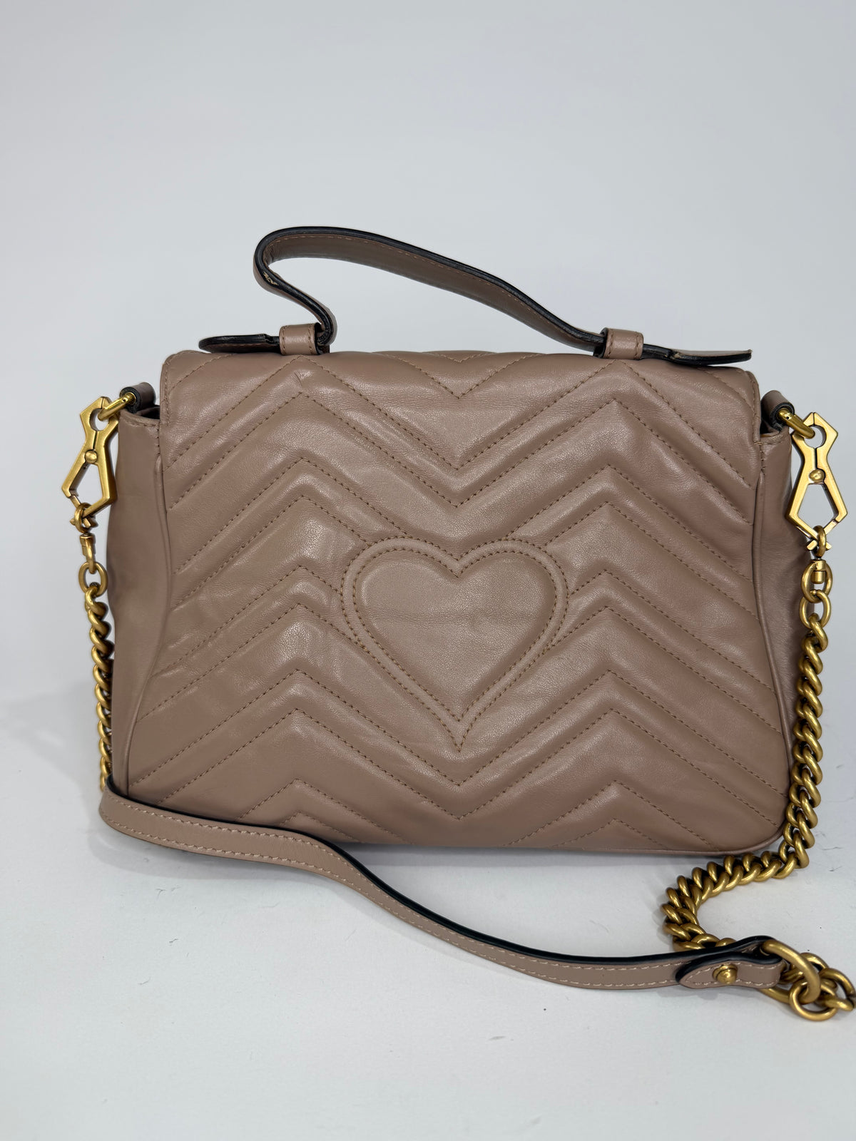 Gucci
GG Marmont Top Handle Flap Bag Matelasse Leather Medium satchel