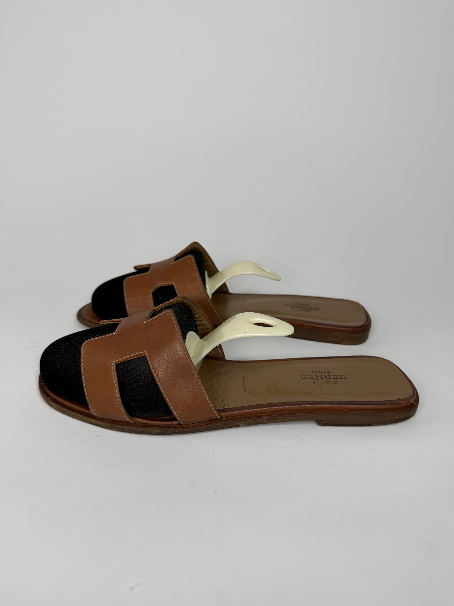 HERMES Brown Box Calfskin Oran Sandals 38 EU/ 8 US / 5 UK