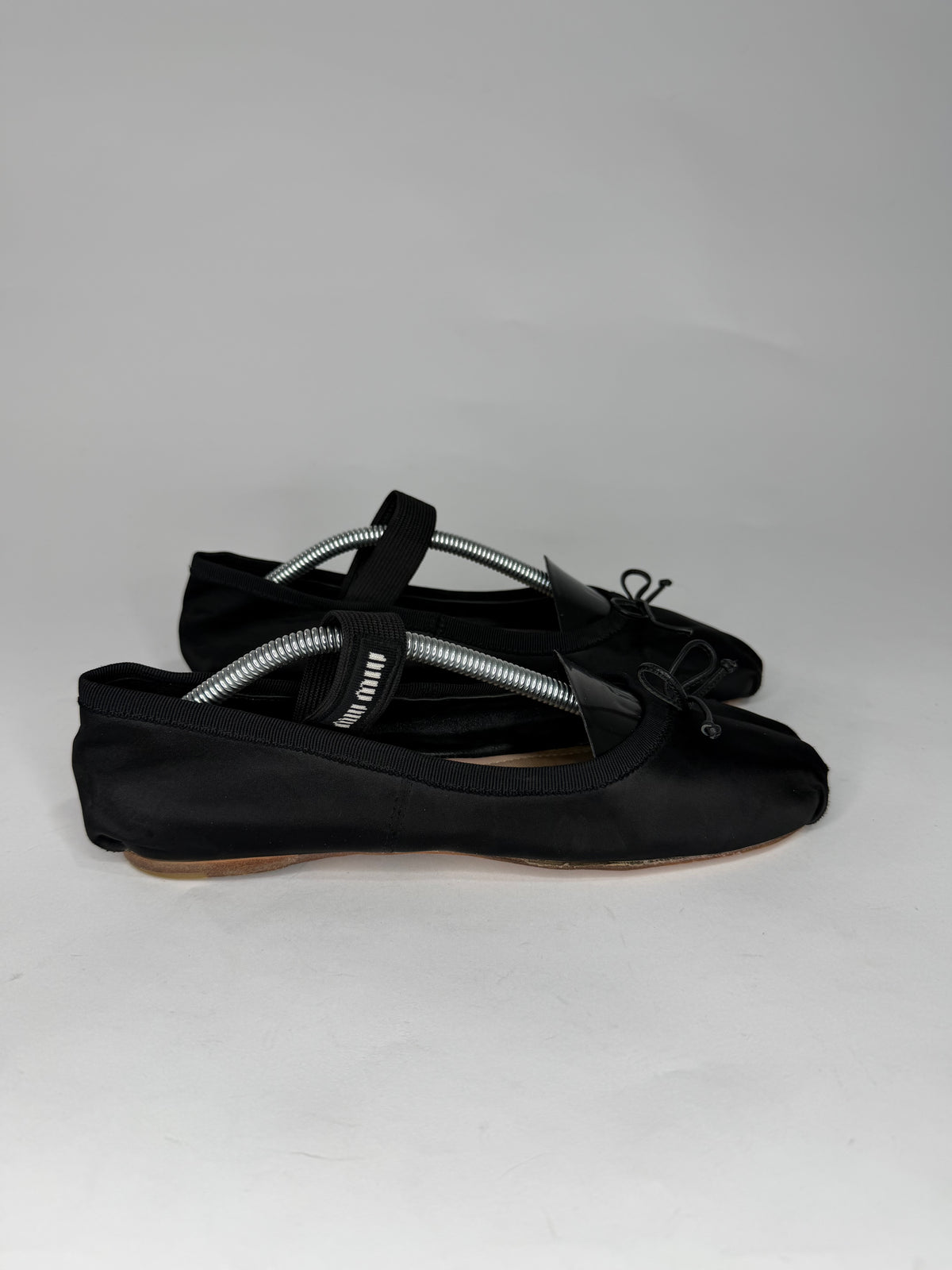 Miu Miu Black Leather Buckle Detail Bow Ballet Flats Size 37 EU/ 7 US