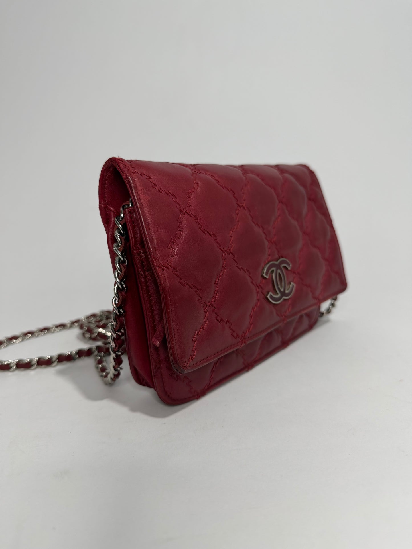 Chanel
Double Stitch Hamptons Wallet On Chain