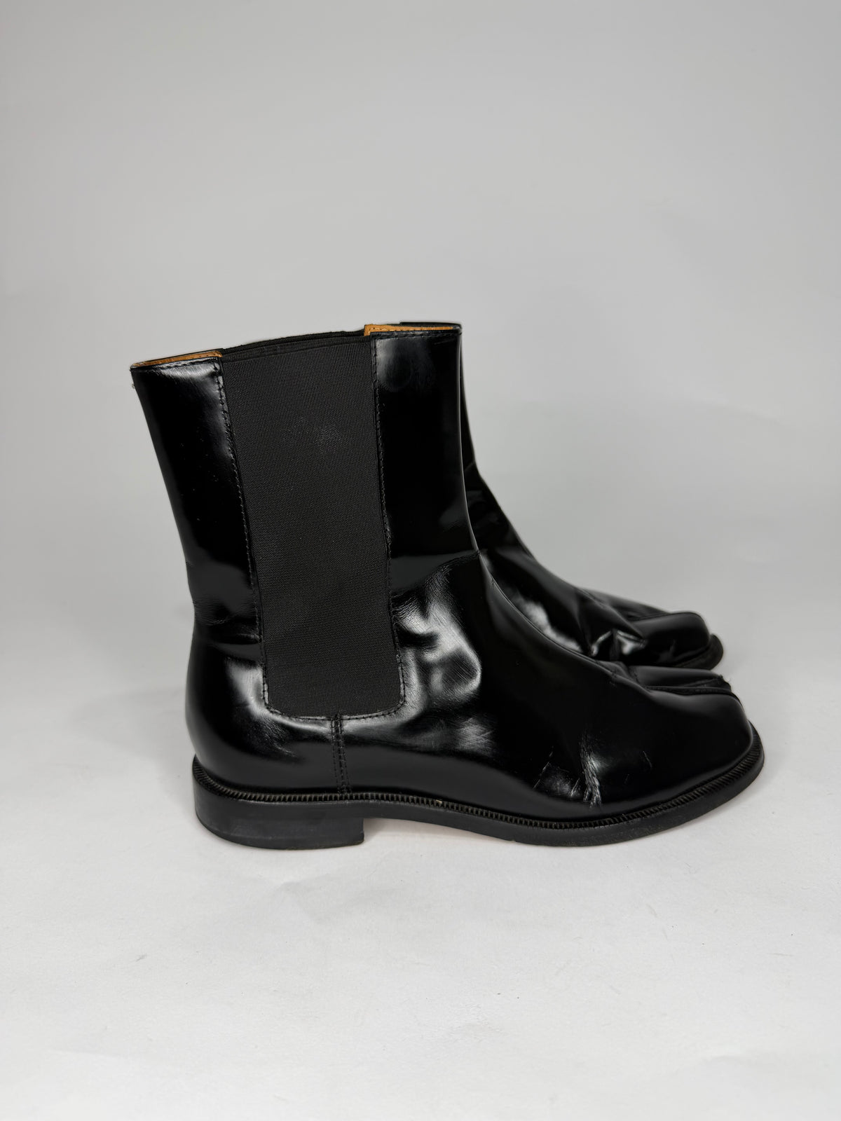 MAISON MARTIN MARGEILA Patent Leather Ankle Chelsea Boots Size 36 EU/ 6 US