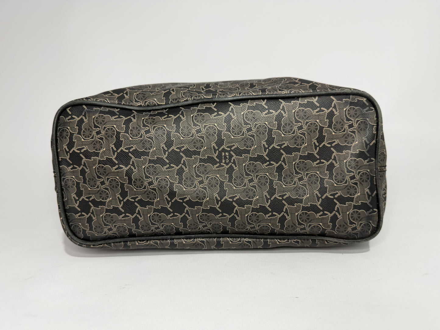 Celine
Vintage Carriage Tote Bag