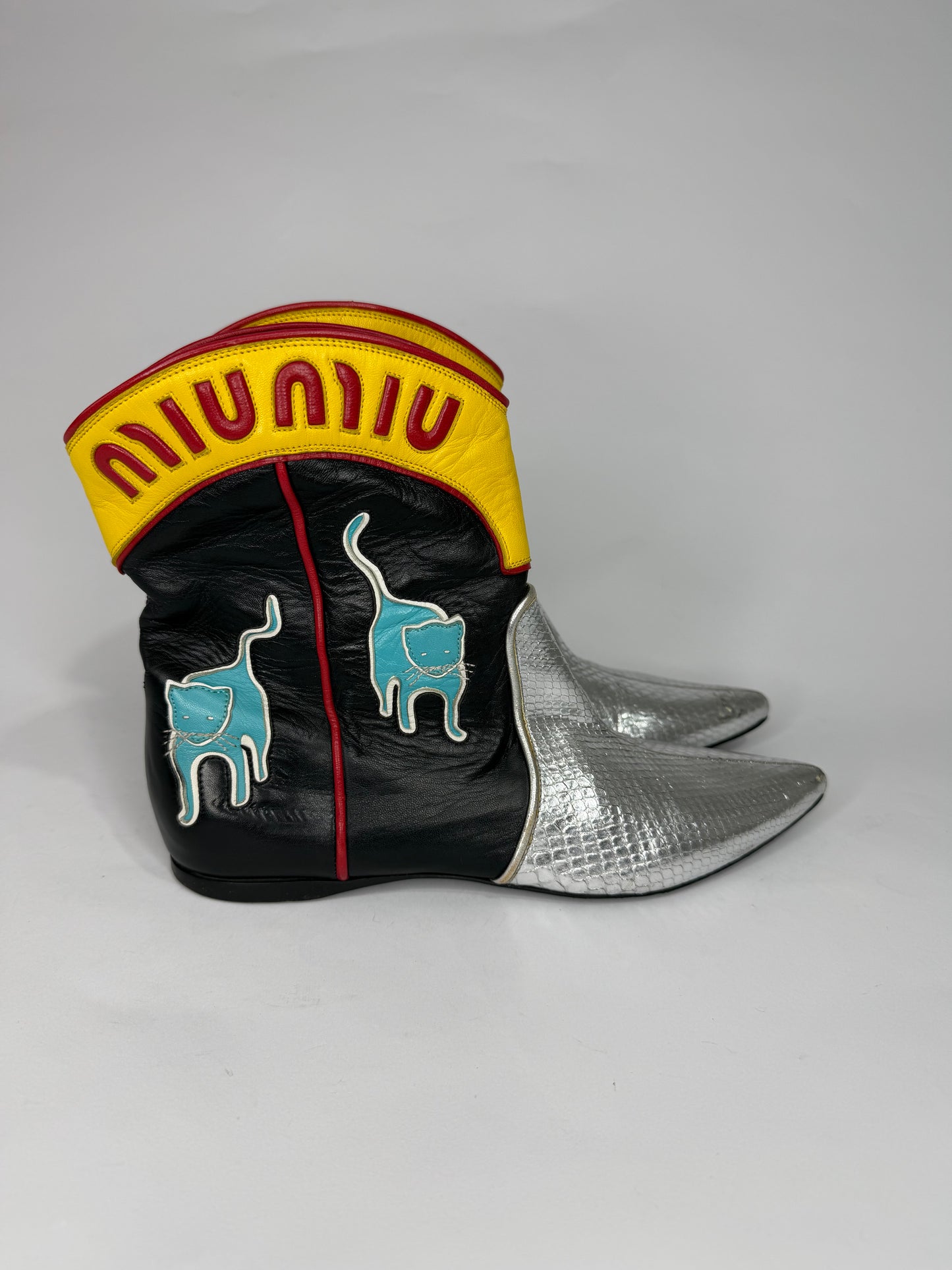 MIU MIU resort 2016 
Leather & Metallic Flat Cowboy Boots In Black-Silver Size 37 EU/ 7 US / 4 Uk