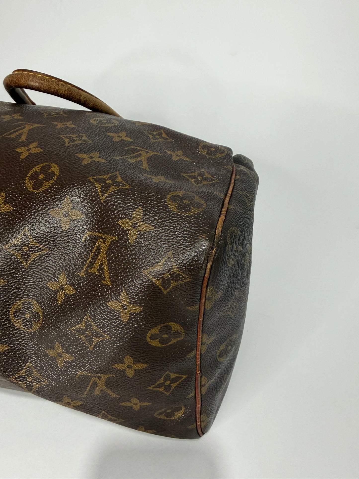 LOUIS VUITTON Monogram Speedy 35