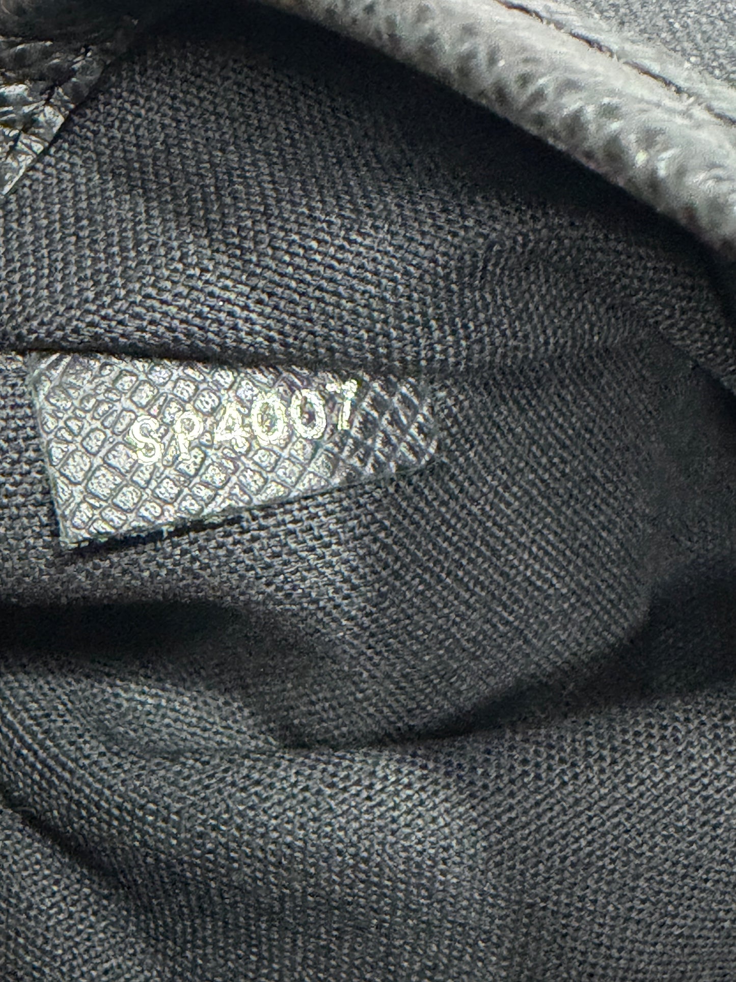 Louis Vuitton Black Taiga Leather Neo Igor Briefcase