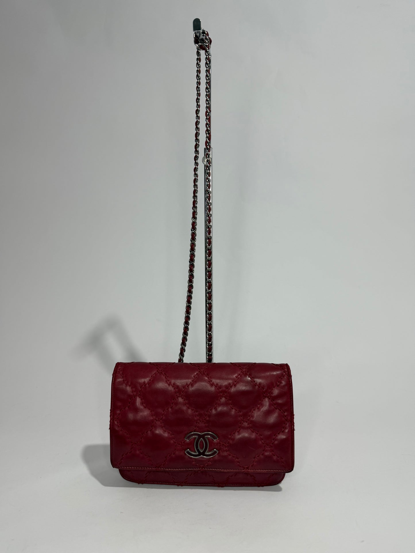 Chanel
Double Stitch Hamptons Wallet On Chain