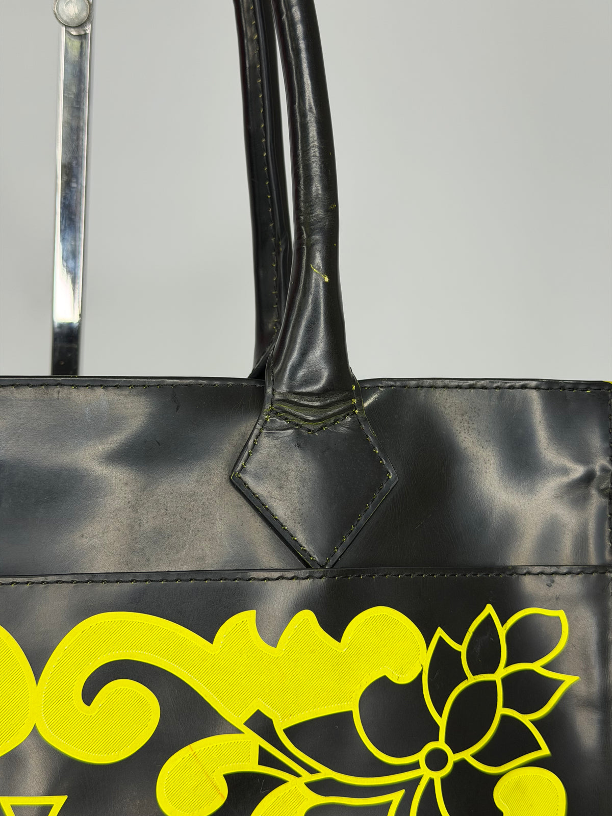 Vivienne Westwood Black Leather Floral Orb Tote Bag – Yellow Baroque Print