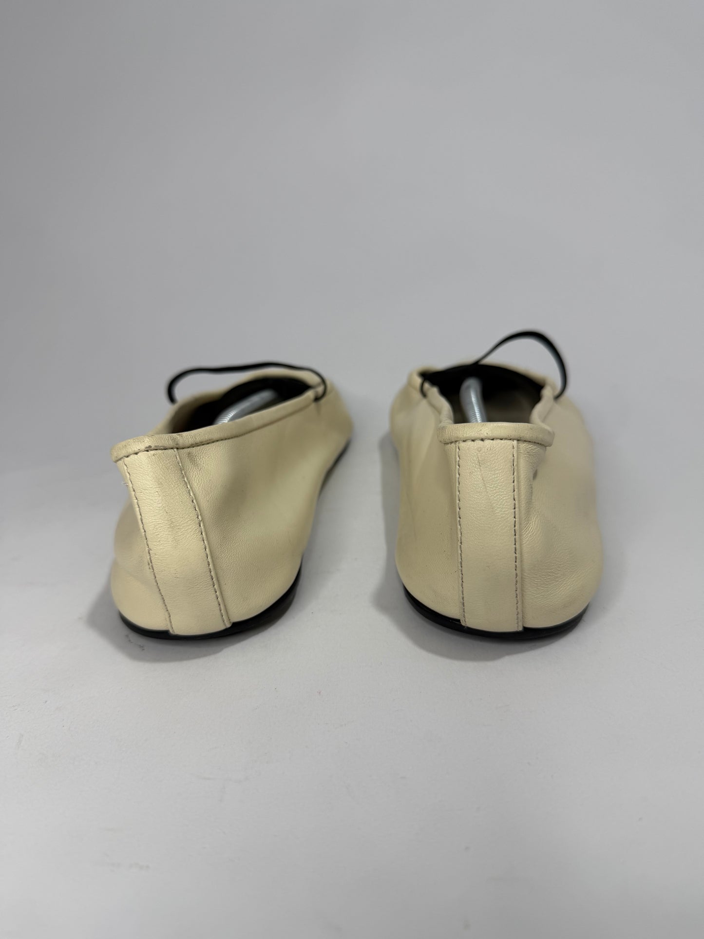 The Row Off White Leather Elastic Ballet Flats Size 40 EU/ 10 US