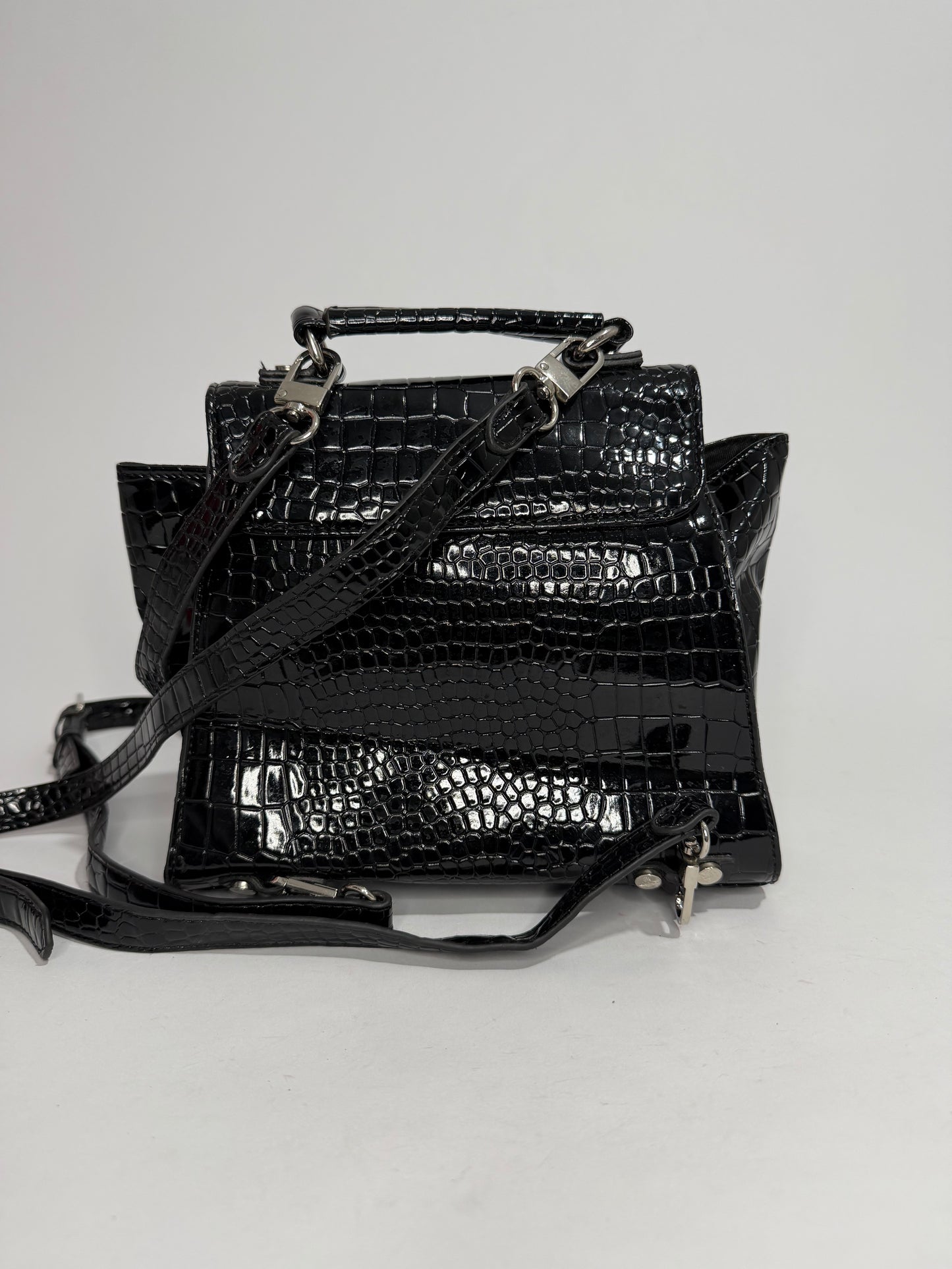 Vivienne Westwood
Patent Leather Shoulder Bag