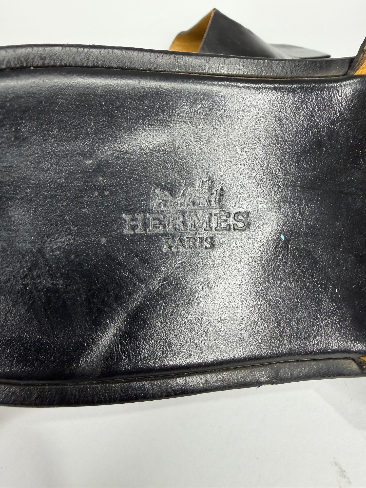 Hermes Black Izmir Leather sandal Size 43 EU/ 10 US/ 9 UK