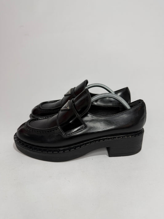 PRADA Vernice Metal Triangle Logo 50mm Loafers Size 37 EU/7 US/ 4 UK
