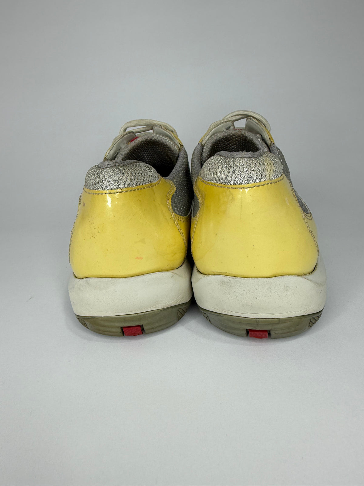 VINTAGE PRADA AMERICA CUP TRAINERS IN CREAM & SILVER Size 7 US