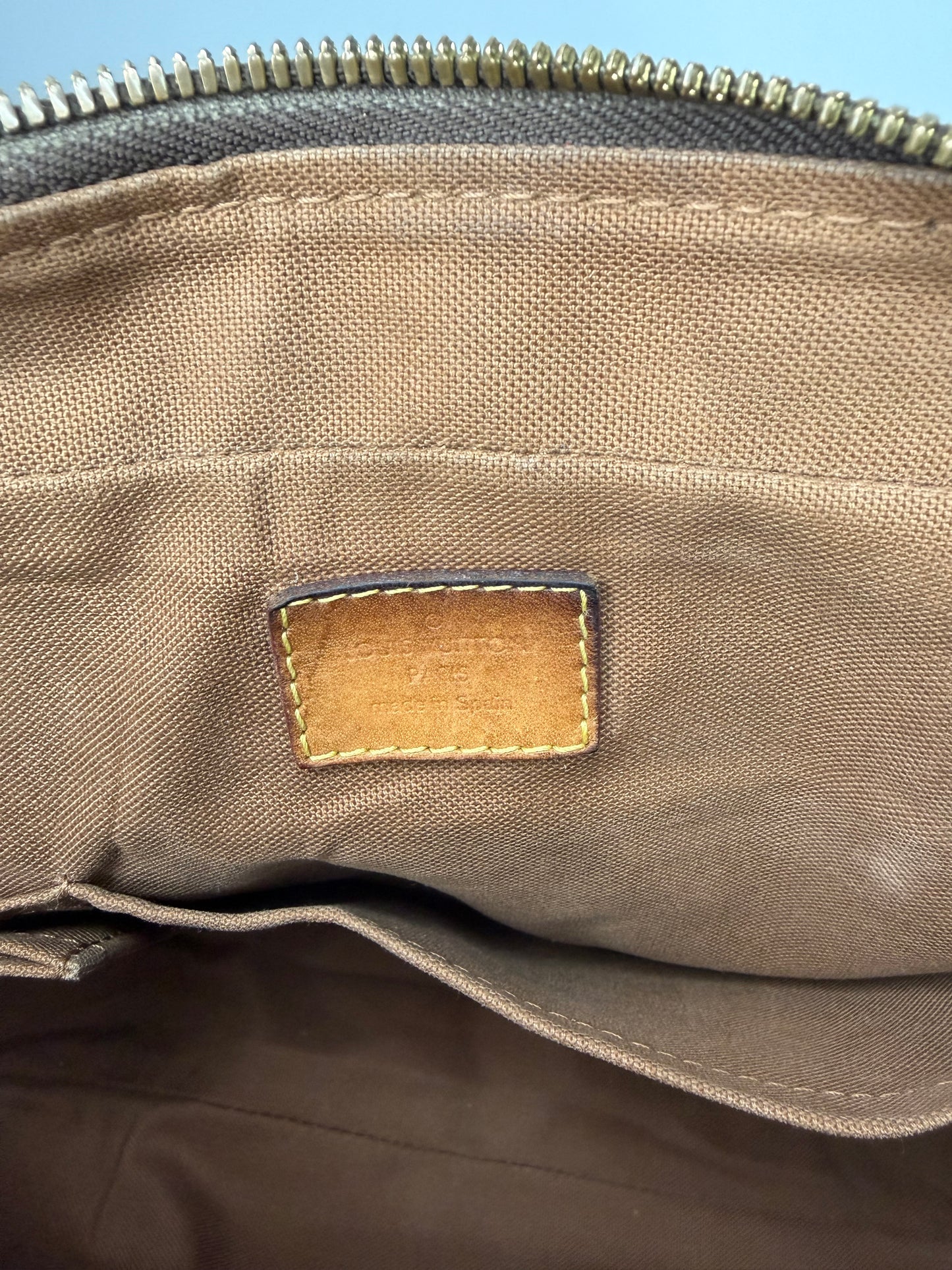 LOUIS VUITTON
Monogram Sac Bosphore Messenger Bag