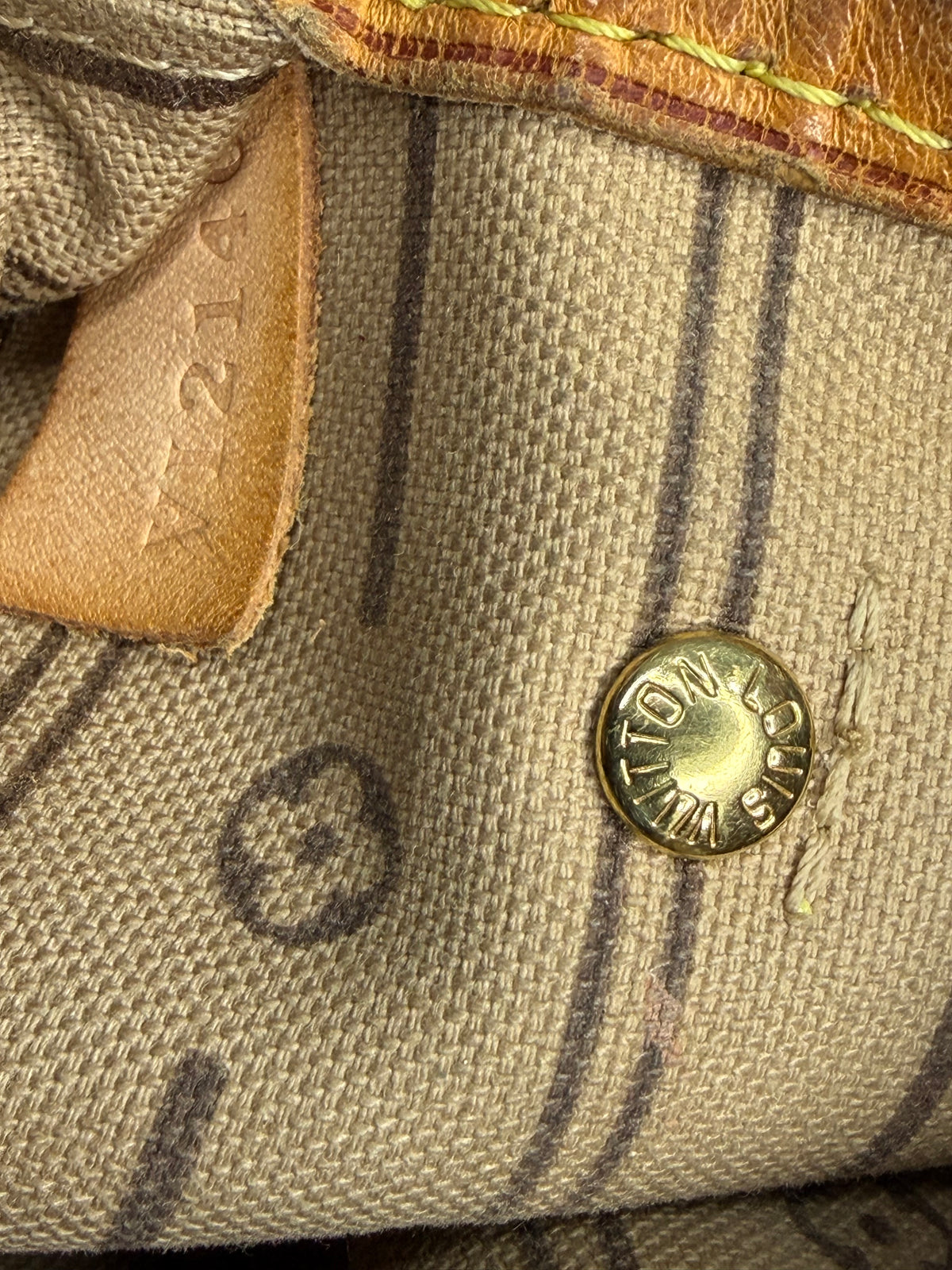 Louis Vuitton Monogram Canvas Neverfull PM Bag