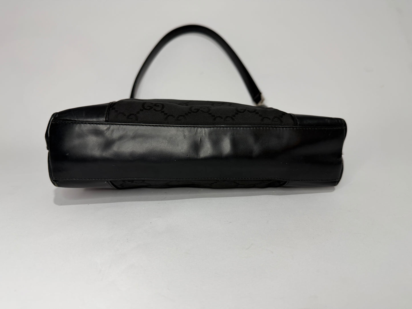 Gucci
GG Canvas Shoulder Bag